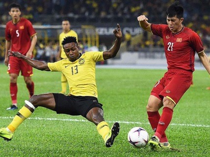 Nóng ở  sân bóng Bỉ lẫn khu vực ASEAN ảnh 2 Đội tuyển Malaysia có tiền vệ tấn công Mohamadou Sumareh (gốc Gambia) có màn trình diễn xuất sắc tại AFF Cup 2018. Ảnh Viettimes