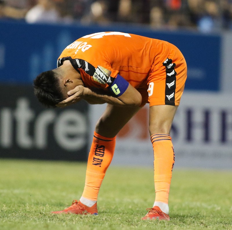 Hà Nội sẽ sớm vô địch, HAGL và Thanh Hóa lâm nguy ảnh 1 Đỗ Merlo đá hỏng 11m, khiến SHB.Đà Nẵng trắng tay trên sân nhà. Ảnh VPF.