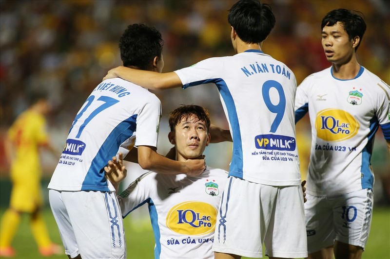 V. League 2019 hấp dẫn nhờ… cuộc đua trụ hạng ảnh 1 Liệu dàn sao đội tuyển có giúp HAGL thoát đá play-off? Ảnh HAGL.