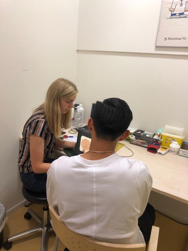 Hoàn tất thủ tục gia nhập SC Heerenveen. Ảnh FBCN.