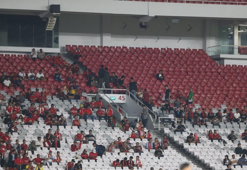 Dấu chấm hết cho HLV Simon McMenemy? ảnh 2