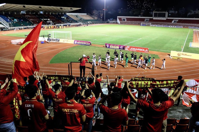 Nên chăng tính đến việc chuẩn hóa dần công tác cổ động bóng đá ảnh 3 Nên chăng tính đến việc chuẩn hóa dần công tác cổ động bóng đá ảnh 3