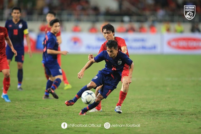 Tuấn Anh-cầu thủ được kì vọng sẽ tiếp tục “bắt chết” Chanathip ở trận này không có được màn trình diễn như ý. Ảnh VF