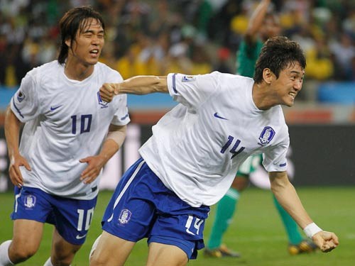 Lee Jung Soon (14) đang trên đường đến Việt Nam. Ảnh AP.