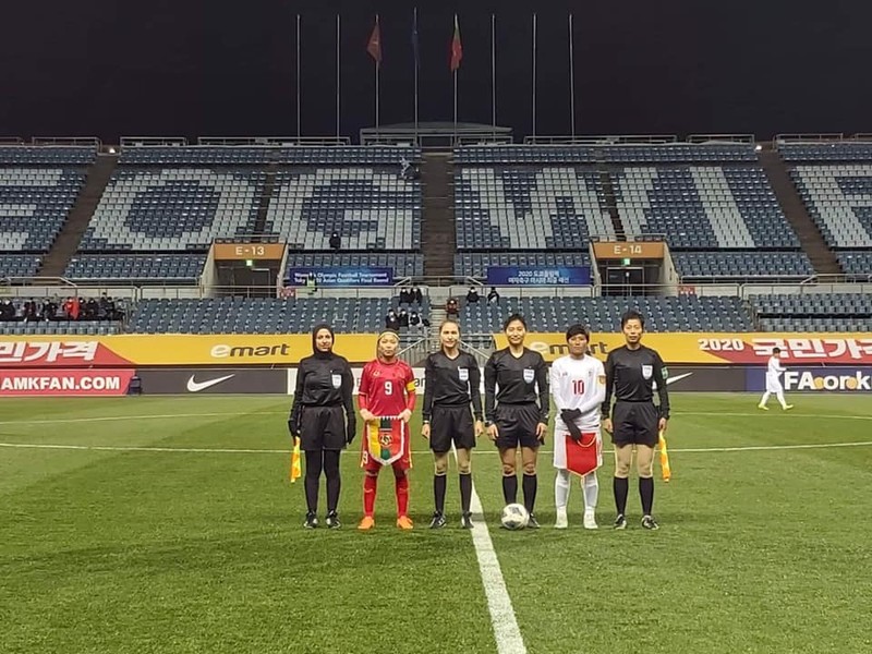 ĐT nữ Việt Nam đã đoạt vé vào vòng playoff vòng loại Olympic 2020 dù thầy trò HLV Mai Đức Chung vẫn còn trận tranh ngôi nhất nhì bảng A với Hàn Quốc vào ngày 9/2 tới. Ảnh VFF ĐT nữ Việt Nam đã đoạt vé vào vòng playoff vòng loại Olympic 2020 dù thầy trò HLV Mai Đức Chung vẫn còn trận tranh ngôi nhất nhì bảng A với Hàn Quốc vào ngày 9/2 tới. Ảnh VFF