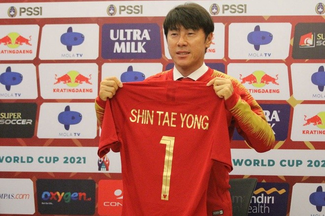 HLV Shin Tae-yong sẽ ưu tiên trẻ hóa "Garuda" bằng cách trao cơ hội cho những cầu thủ ở độ tuổi từ 20 đến 23. Ảnh CNN  HLV Shin Tae-yong sẽ ưu tiên trẻ hóa