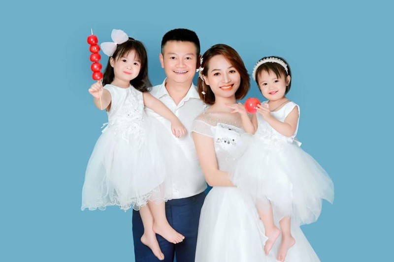 Hậu phương vững chắc để ông thầy trẻ Văn Quyến yên tâm làm nghề. Ảnh FBNV