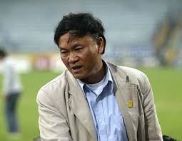 Không một ai trong bộ máy VFF, VPF và các CLB V.League, hạng Nhất có thâm niên và thăng trầm sân cỏ nhiều như ông Thanh. Ảnh PLO. Không một ai trong bộ máy VFF, VPF và các CLB V.League, hạng Nhất có thâm niên và thăng trầm sân cỏ nhiều như ông Thanh. Ảnh PLO.