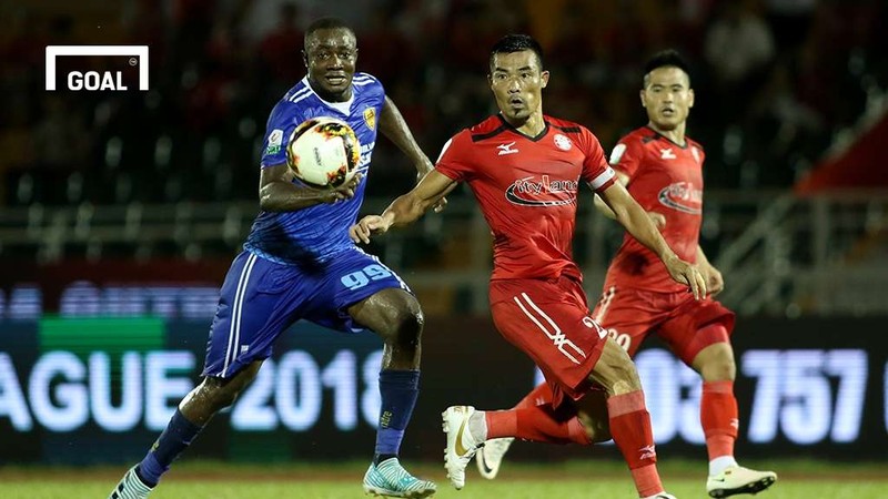 Tưởng như tuổi 34, Nguyễn Trung Đại Dương sẽ nói lời chia tay với V.League, có chăng là đá hạng nhất với tư cách cầu thủ nhập tịch thì B.Bình Dương lại giang tay đón tiền đạo cao 1,89m này. Ảnh Goal. Tưởng như tuổi 34, Nguyễn Trung Đại Dương sẽ nói lời chia tay với V.League, có chăng là đá hạng nhất với tư cách cầu thủ nhập tịch thì B.Bình Dương lại giang tay đón tiền đạo cao 1,89m này. Ảnh Goal.