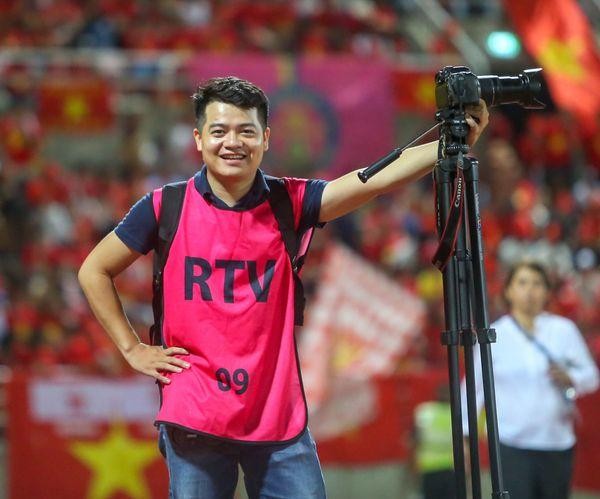 Tác nghiệp. Ảnh FBNV.