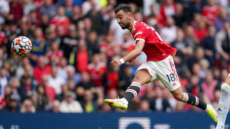 Bruno Fernandes đã ghi một hat-trick tại Old Trafford. Ảnh AP.