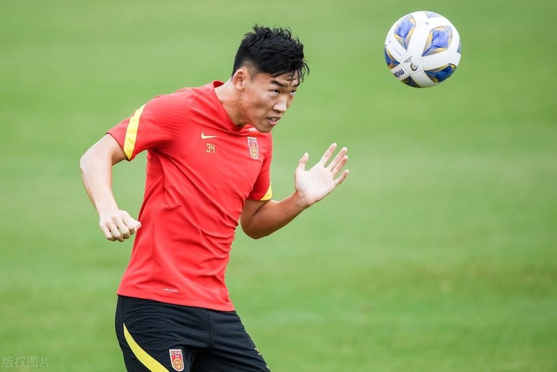 Các cầu thủ Trung quốc sẽ tập trung chơi bóng bổng. Ảnh Sohu Các cầu thủ Trung quốc sẽ tập trung chơi bóng bổng. Ảnh Sohu