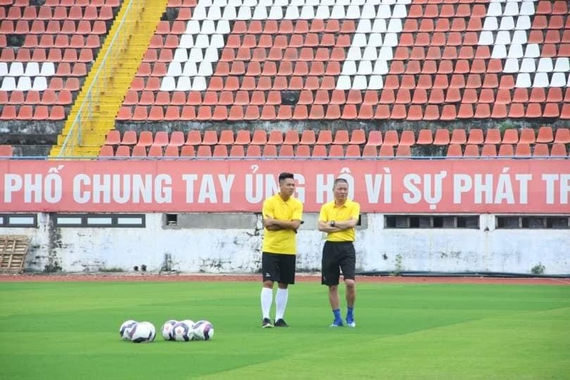 HLV trưởng Chu Đình Nghiêm đã chính thức gia nhập Hải Phòng. Ảnh CLB HP HLV trưởng Chu Đình Nghiêm đã chính thức gia nhập Hải Phòng. Ảnh CLB HP