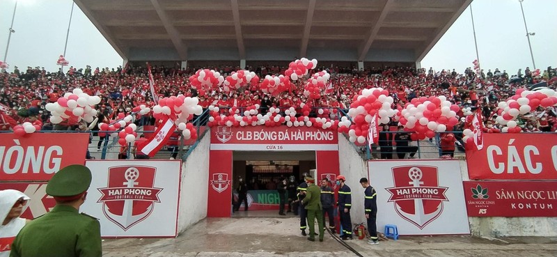 Sắc màu sân Lạch Tray. Ảnh HP. Sắc màu sân Lạch Tray. Ảnh HP.