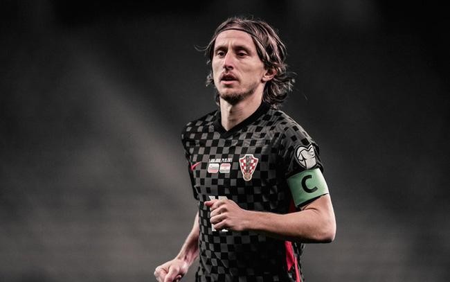 Đội trưởng đổi tuyển Croatia Modric sẽ bước sang tuổi 37 khi giải đấu tại Qatar khởi tranh. Ảnh AP