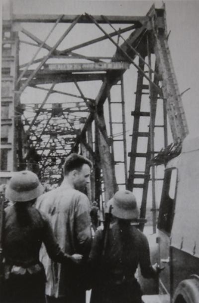 Giải &quot;giặc lái&quot; qua cầu Hàm Rồng