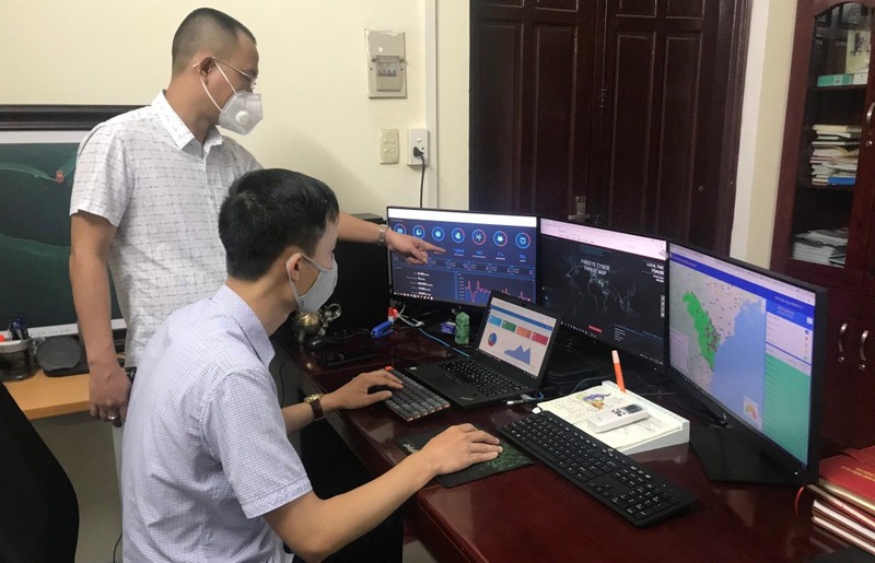 Cán bộ chuyên môn theo dõi , giám sát an toàn thông tin cho các hệ thống thông tin dùng chung của tỉnh Thanh Hóa