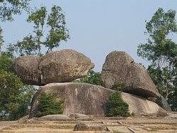 Hòn trống mái Sầm Sơn