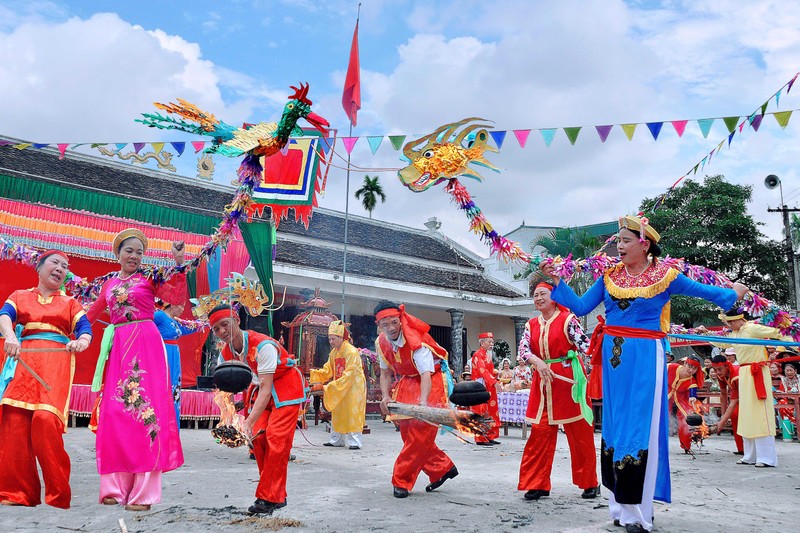 Hội thi nấu cơm ở thị xã Nghi Sơn Hội thi nấu cơm ở thị xã Nghi Sơn