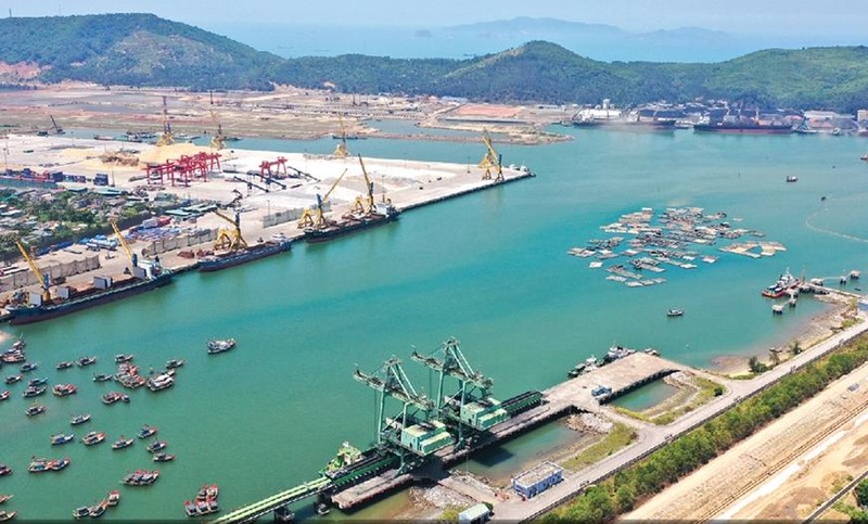 Cảng nước sâu Nghi Sơn đang được đầu tư trở thành trung tâm logistics Cảng nước sâu Nghi Sơn đang được đầu tư trở thành trung tâm logistics