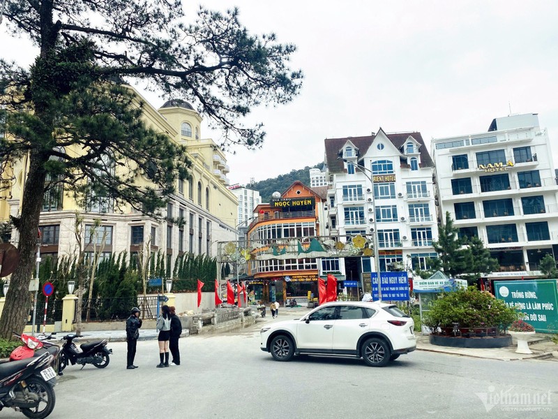 Giao dịch bất động sản ở thị trấn Tam Đảo ở mức vài chục tỷ đồng đến hàng trăm tỷ đồng. Ảnh: Xuân Thạch TD2.jpg