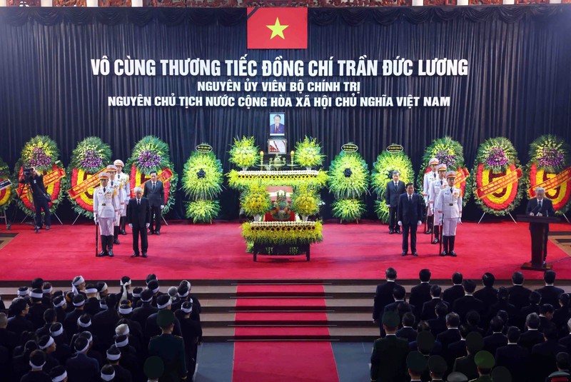 Lễ truy điệu nguyên Chủ tịch nước Trần Đức Lương. Ảnh: TTXVN le-truy-dieu-32069.jpg