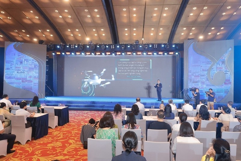 Diễn đàn báo chí toàn quốc lần thứ 2. Ảnh: Minh Quyết - TTXVN vnapotaldiendanbaochitoanquoclan.jpg
