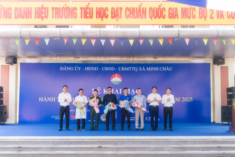 Long Châu đồng hành cùng chương trình khám sức khỏe cộng đồng diễn ra ngày 19/07 tại xã Minh Châu LC-Xã Minh Châu-3.jpg