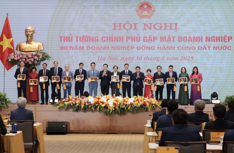 Triết lý phát triển bền vững mà LPBank kiên định theo đuổi: Gắn trách nhiệm xã hội trong kinh doanh 10425.jpg