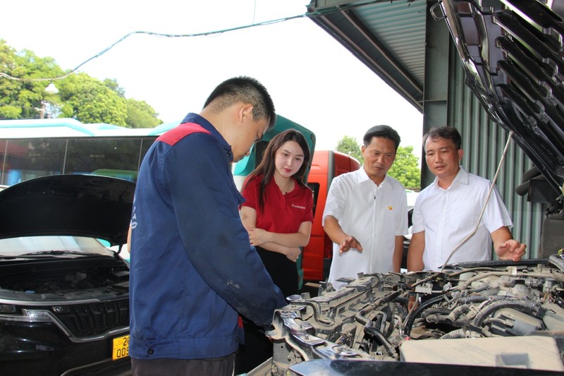 Cán bộ Agribank thăm hỏi, động viên doanh nghiệp Hà Lan Ảnh 4.jpg