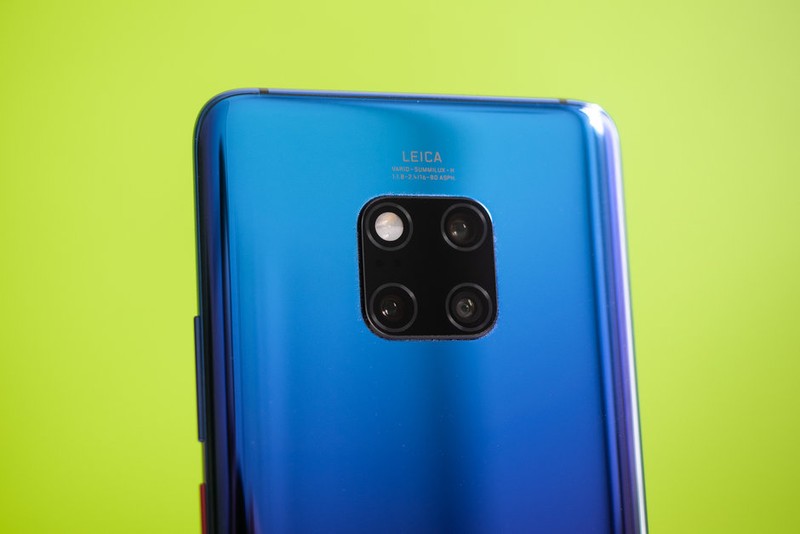 Camera vuông độc đáo trên Huawei (Ảnh: Phonearena.com) Camera vuông độc đáo trên Huawei (Ảnh: Phonearena.com)
