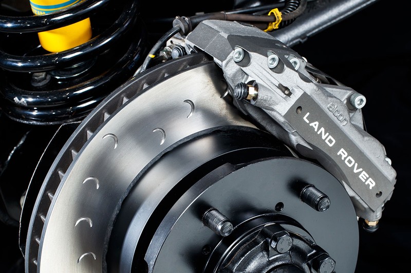 Kỷ niệm 70 năm, Land Rover ra mắt Defender Works V8  bản đặc biệt ảnh 18