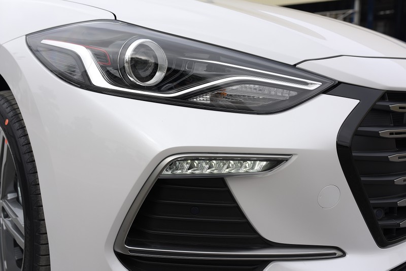 Hyundai Elantra Sport động cơ Turbo ra mắt khách hàng Việt, giá 729 triệu ảnh 9