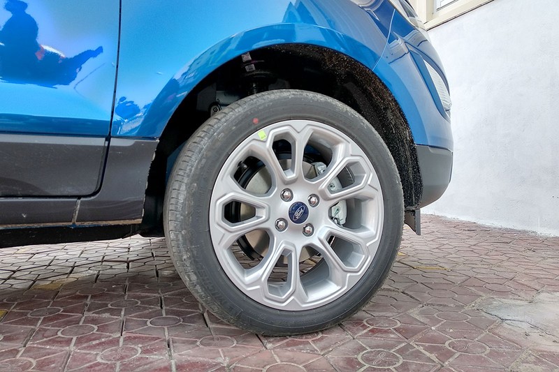 Ford bán EcoSport 2018 với giá 699 triệu, bạn có mua không? ảnh 6
