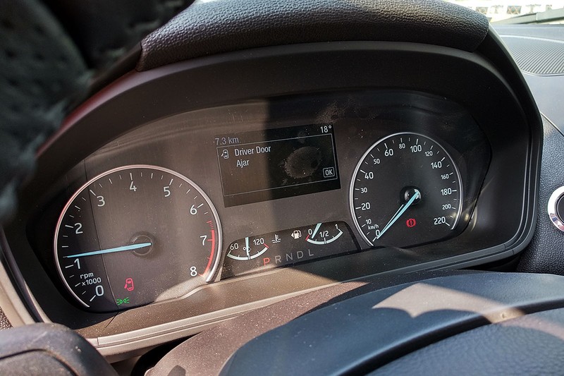 Ford bán EcoSport 2018 với giá 699 triệu, bạn có mua không? ảnh 10