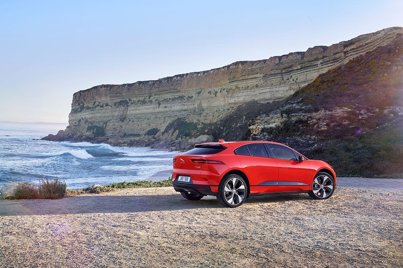 Jaguar I-PACE 2019: Quyết đấu đầu với đối thủ Tesla  ảnh 6