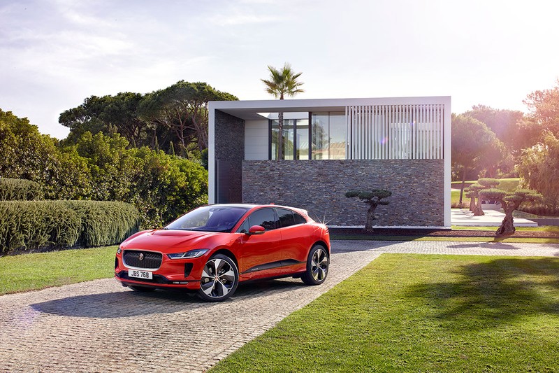 Jaguar I-PACE 2019: Quyết đấu đầu với đối thủ Tesla  ảnh 7