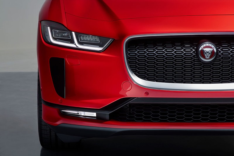 Jaguar I-PACE 2019: Quyết đấu đầu với đối thủ Tesla  ảnh 14