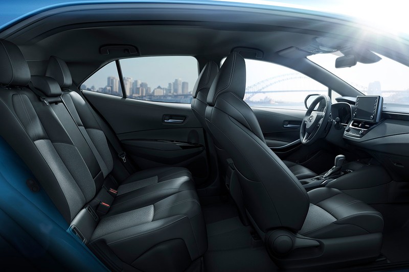 Ngỡ ngàng trước hình ảnh quá đẹp của Toyota Corolla 2019 thế hệ mới  ảnh 26