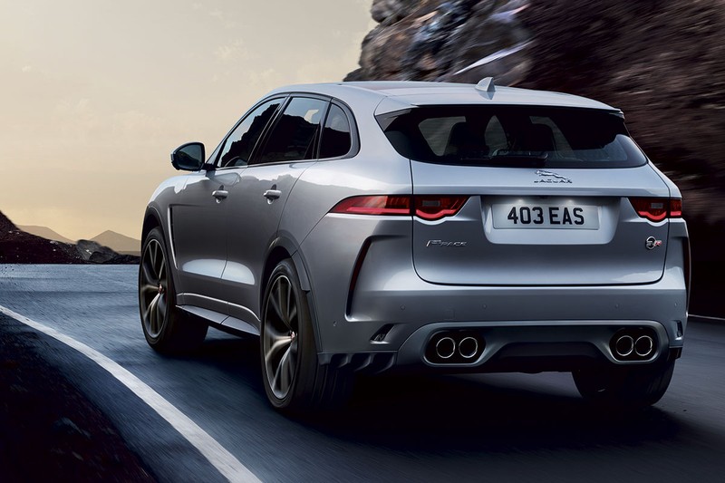 Jaguar trình làng F-PACE SVR, thách thức Porsche Cayenne S ảnh 2 Jaguar trình làng F-PACE SVR, thách thức Porsche Cayenne S ảnh 2