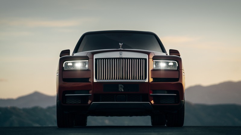 Rolls-Royce Cullinan 2018: Chiếc SUV siêu sang đáng mong đợi của năm 2018 ảnh 9