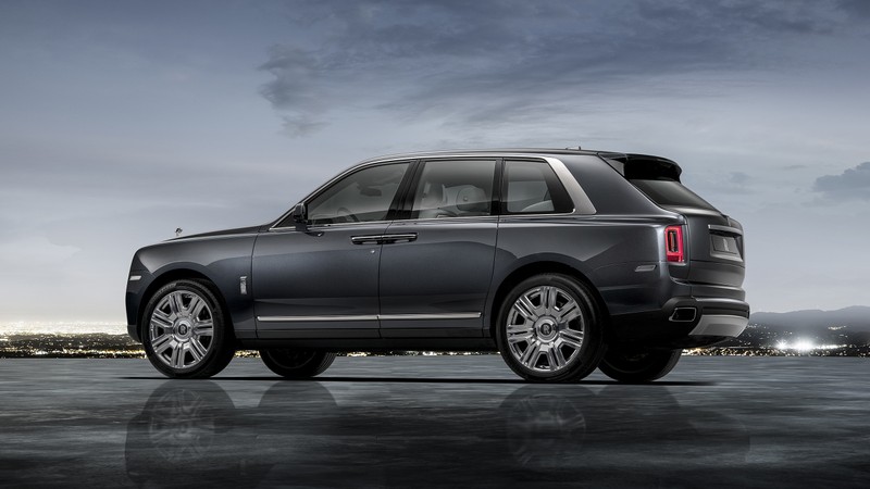 Rolls-Royce Cullinan 2018: Chiếc SUV siêu sang đáng mong đợi của năm 2018 ảnh 14