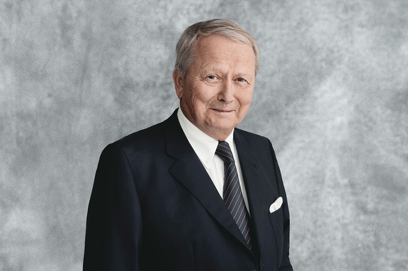 Ông Wolfgang Porsche dù tuổi đã cao nhưng ông vẫn đóng vai trò chủ chốt trong các quyết định của công ty Ông Wolfgang Porsche dù tuổi đã cao nhưng ông vẫn đóng vai trò chủ chốt trong các quyết định của công ty