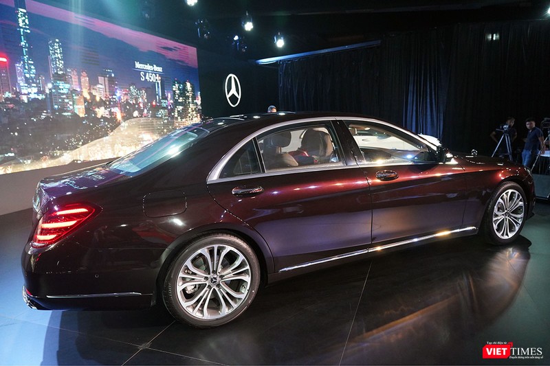 Đã có hơn 100 đơn đặt hàng S-Class 2018 và sẽ được giao tới tay khách hàng trong tháng 6 này