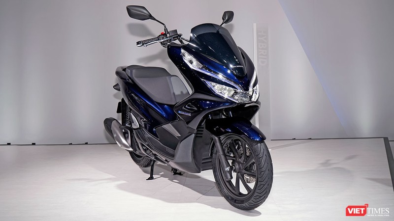 Mẫu xe PCX Hybrid được Honda lần đầu tiên giới thiệu tại triển lãm Tokyo Motor Show 2017. (Ảnh: Ngô Minh) 