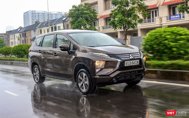 Chở đủ tải 7 người nếu đi đường bằng thì không vẫn đề nhưng với đường đèo dốc, Mitsubishi Xpander hơi bị hụt hơi.