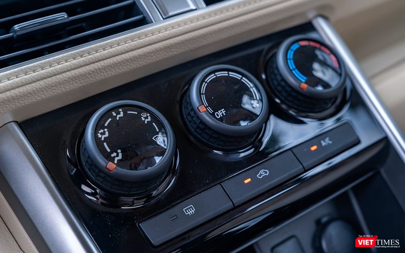 Hệ thống điều hòa chỉnh cơ nhưng đây là trang bị thường thấy đối với phiên bản số sàn.