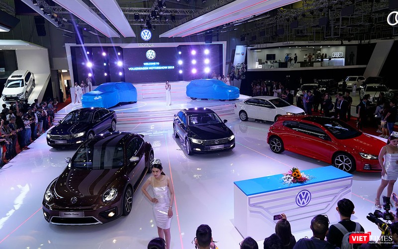 Các mẫu xe nhập khẩu nguyên chiếc chiếm đa số tại triển lãm VMS 2018. Các mẫu xe nhập khẩu nguyên chiếc chiếm đa số tại triển lãm VMS 2018.