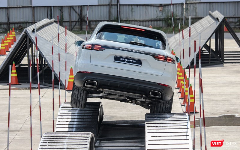 Bài tập trên đường mấp mô