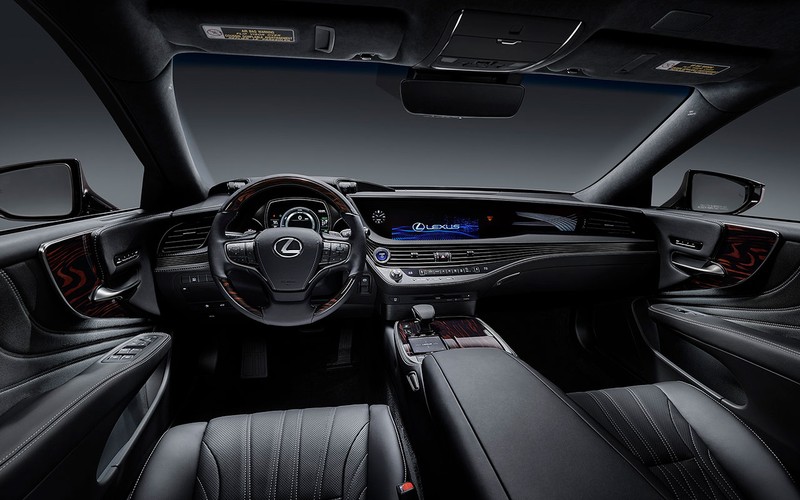 Nội thất của Lexus LS từng đạt giải Top 10 nội thất đẹp nhất năm 2018 do Wards bình chọn. Nội thất của Lexus LS từng đạt giải Top 10 nội thất đẹp nhất năm 2018 do Wards bình chọn.